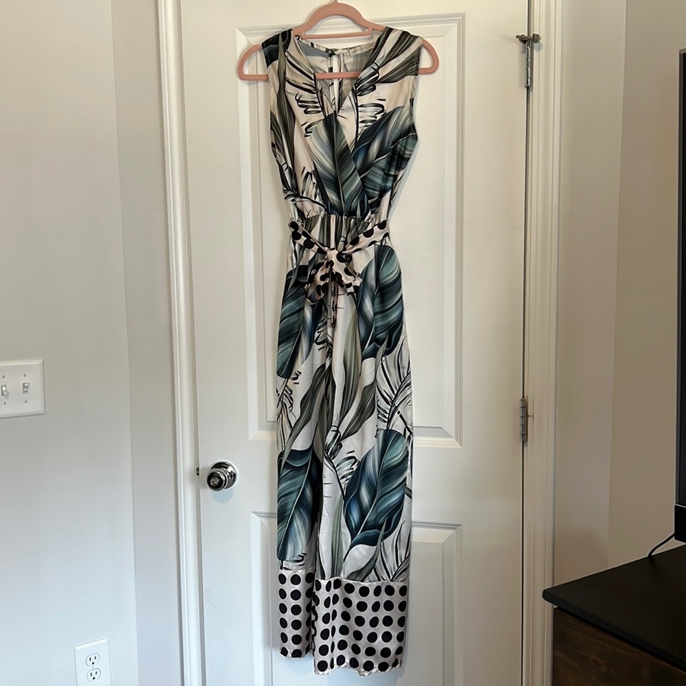 Satin, Italian jumpsuit. Green, tan, polka dots. Satin belt included. Size: S